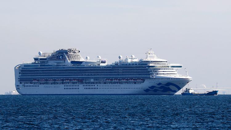 Die "Diamond Princess" meldet zehn Corona-Infizierte an Bord.