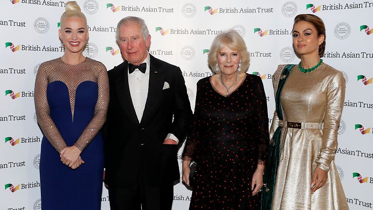 Perry lernte auch Charles' Frau Camilla (2.v.r.) und die indische Geschäftsfrau Natasha Poonawalla kennen.