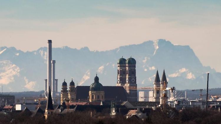 Das neue Forschungszentrum soll in der Metropolregion München entstehen, kündigte Scheuer an.