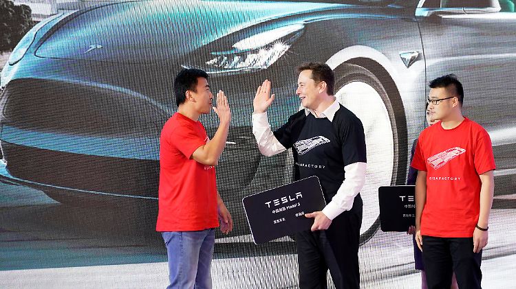 Die Produktion in Schanghai stockt? Egal, Elon Musk plant bereits die nächste Fabrik, diesmal in Texas.