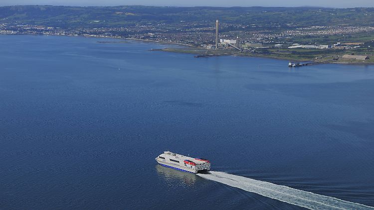 Der Anschlagsplan galt womöglich einer Fähre nach Schottland. (Symbolbild)