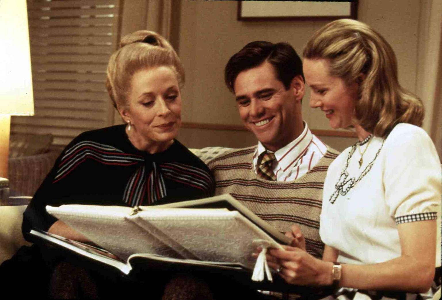 Die Schauspielerin Holland Taylor (l.) war zwar schon seit Anfang der 80er-Jahre in vielen Filmen und Serien zu sehen, doch der Durchbruch zum Weltstar gelang ihr erst ...