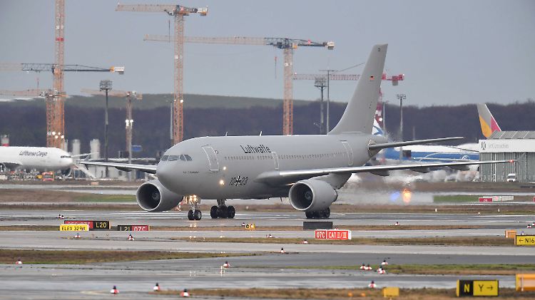 Am vergangenen Wochenende landete eine Maschine der Bundeswehr mit Deutschen aus China in Frankfurt.