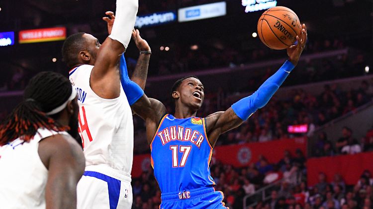 "Ich mache alles mit Energie", sagt Dennis Schröder über sich. Er wird das nun auch weiterhin für OKC tun, ein Wechsel kam nämlich nicht zustande.