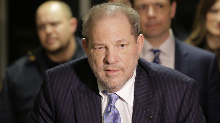 Steht wegen mehrerer Sexualverbrechen vor Gericht: Harvey Weinstein. 