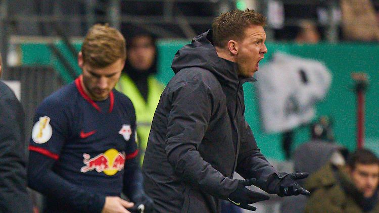 Zugegeben, so ganz zufrieden kann Nagelsmann derzeit nicht sein.