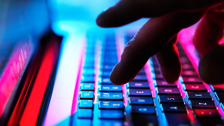 Nichts geht mehr: Tausende Nutzer melden Probleme mit dem Internet.