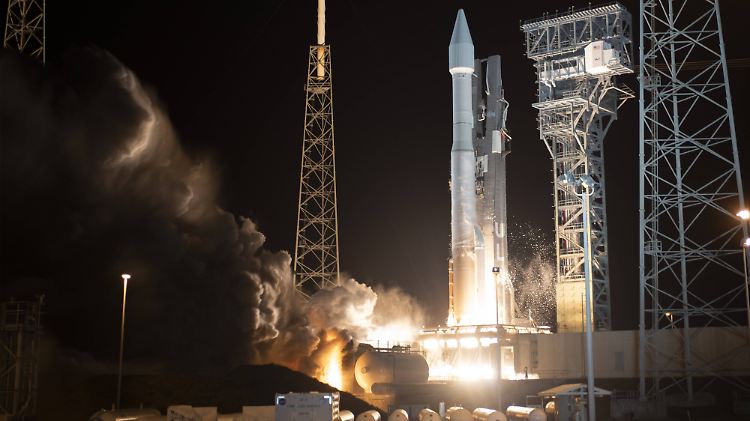 Gemeinschaftsprojekt von Nasa und Esa: die Sonde "Solar Orbiter" beim Start in Cape Canaveral.