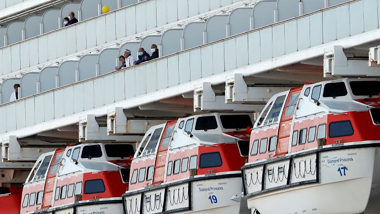 Isoliert an Bord eines Luxusschiffes: Bis 19. Februar müssen es die Passagiere der "Diamond Princess" mindestens noch aushalten.
