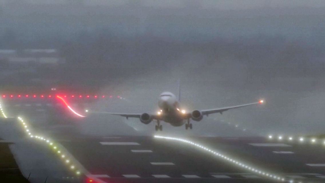 FlugzeugschleuderSturm.jpg