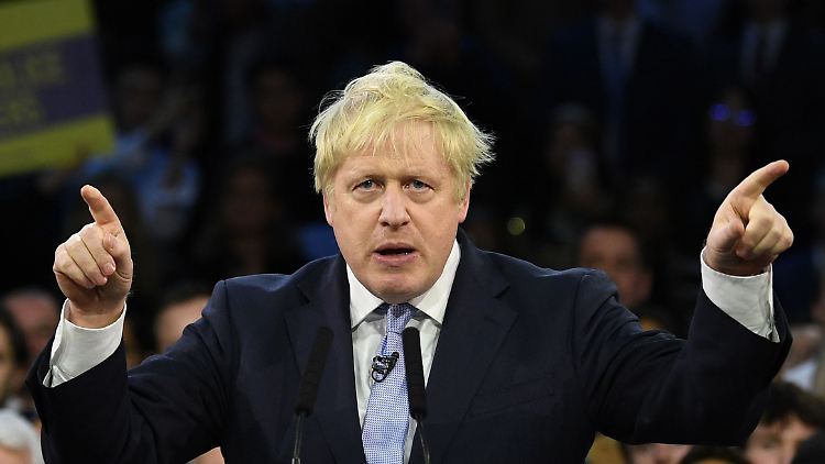 Johnson knöpft sich regelmäßig die Medien vor - und schließt unangenehme Journalisten aus.