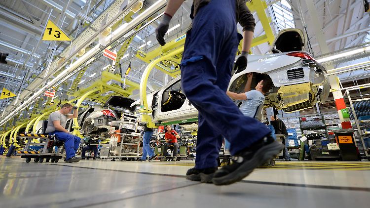 Der Autobauer plant einen großen Stellenabbau.