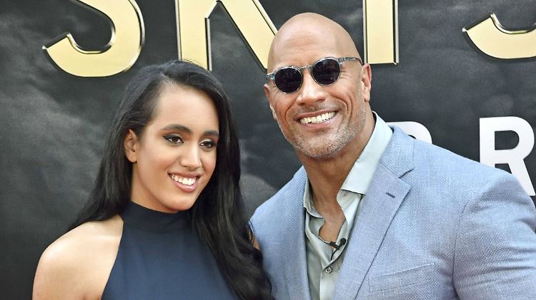 Dwayne "The Rock" Johnson könnte wohl nicht stolzer auf Töchterchen Simone sein.