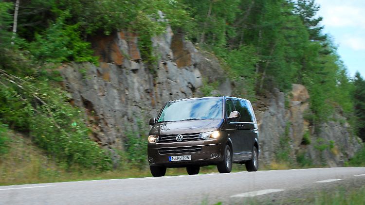 Bulli mit Allrad: Der VW T5 Multivan 4Motion in der Ausstattung Highline ist eine der edelsten Varianten des Evergreens aus Wolfsburg.