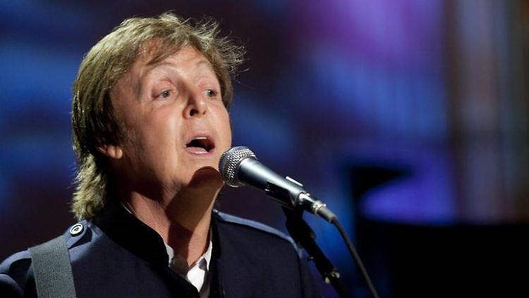 Singen kann er, komponieren auch, ob Paul McCartney auch tanzen kann, ist allerdings unklar.