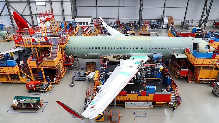 Endmontage für die Airbus A320-Familie in Hamburg. 