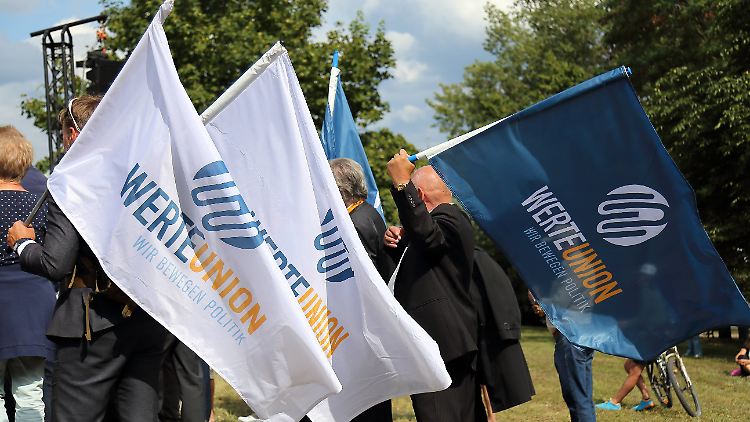 Die Vereinigung spricht von bundesweit mehr als 4000 Mitgliedern.