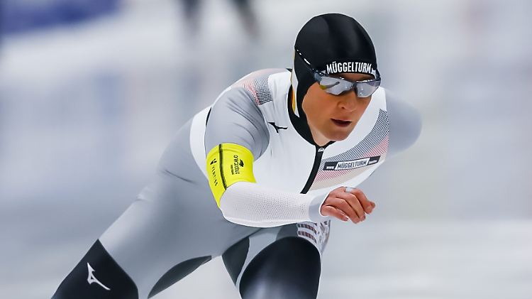Claudia Pechstein handele nur aus Eigeninteresse, kritisiert der Bundestrainer.