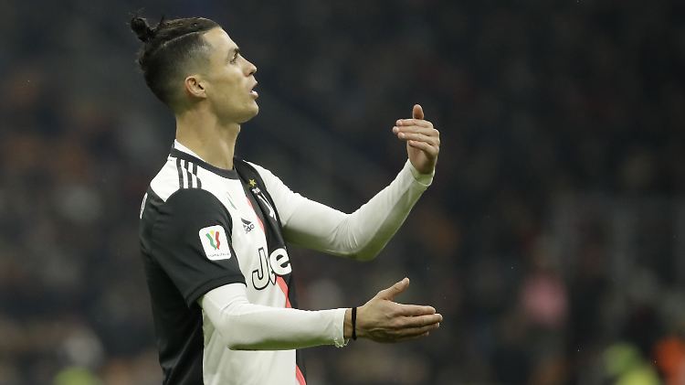 In der Serie A hat Lazios Immobile mehr Tore geschossen. Aber Juves Ronaldo trifft wie gewohnt in den wichtigen Spielen, wie jetzt im Coppa Italia gegen Milan.