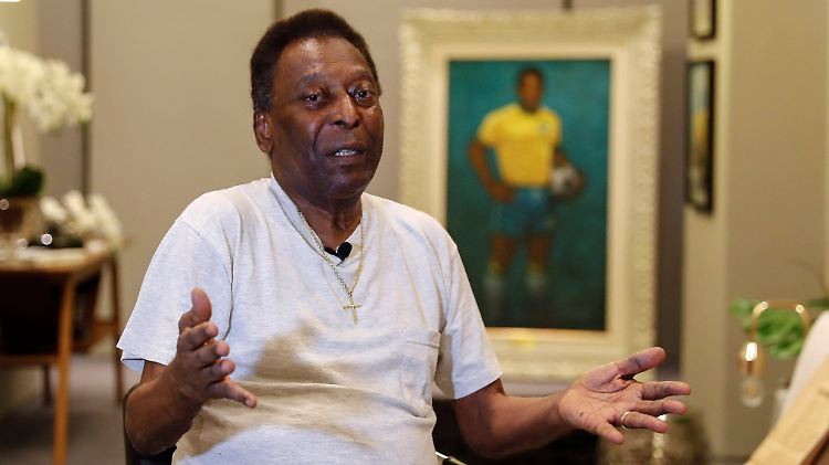 Im Krankenhaus, aber wohlauf: Brasiliens Fußball-Ikone Pelé.