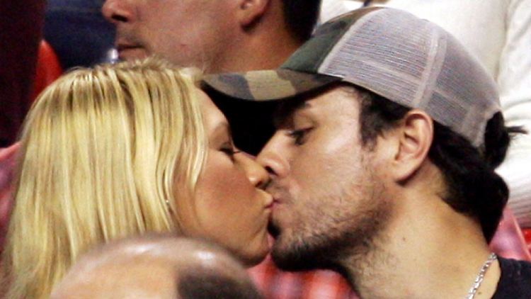 Lieben sich seit fast 20 Jahren - und sind jetzt dreifache Eltern: Anna Kournikova und Enrique Iglesias.