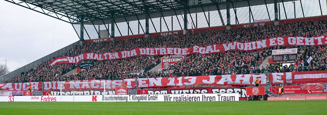 Und wenn's der 113. Geburtstag ist: Die Essener Fans feiern die Feste wie sie fallen.