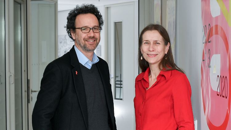Das neue Leitungsduo der Berlinale blickt auf "die dunkle Seite des Menschen".