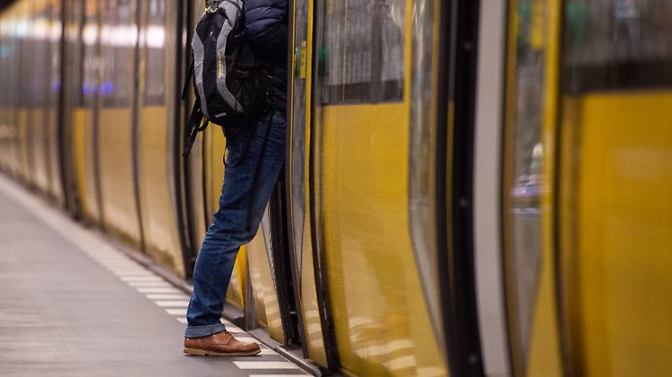 Scheuers Vorschlag sieht vor, dass die Paket-U-Bahnen nachts fahren könnten.