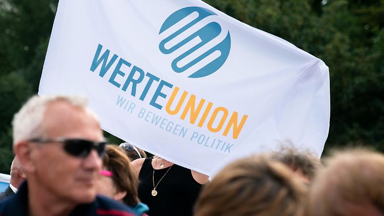 Grenzt sich nicht so eindeutig gegen die AfD ab, wie es der CDU-Parteitag 2018 für die Partei beschlossen hat: Der Verein "Werteunion".