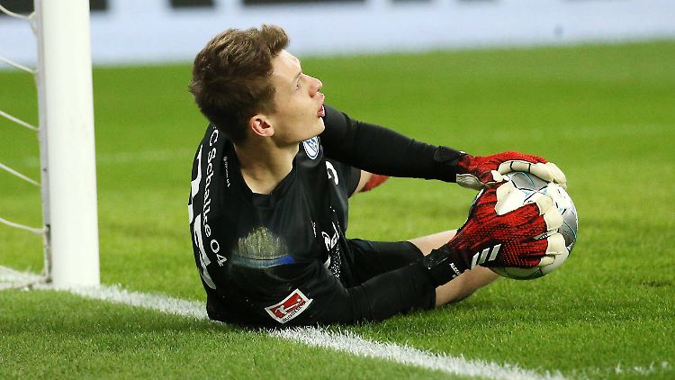 Alexander Nübel bewahrte den FC Schalke 04 in der 79. Minute spektakulär vor dem Rückstand.