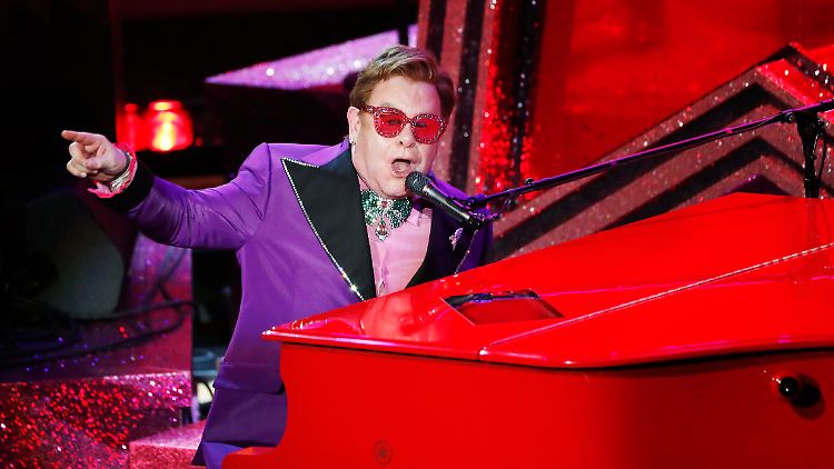 Da war er noch gesund: Elton John bei der Oscar-Verleihung am 10. Februar.