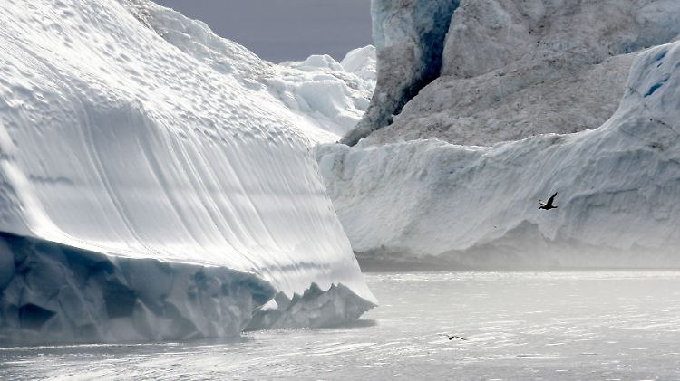 Exportschlager Schmelzwasser? Grönlands Regierung rechnet durch den Klimawandel mit Wasserknappheit in anderen Teilen der Erde. 