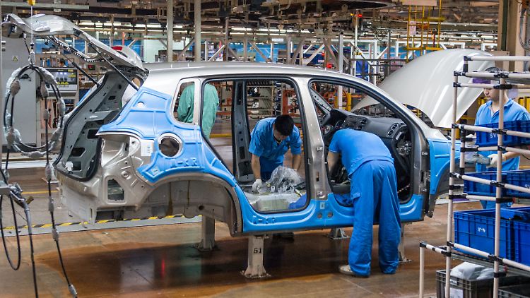 Bei Elektromobilität haben die deutschen Autobauer den rasanten Entwicklungen in China lange Zeit nur zugeschaut.