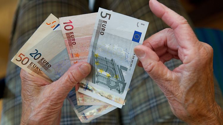 Die Grundrente soll denen helfen, die im Alter zu wenig Geld haben.