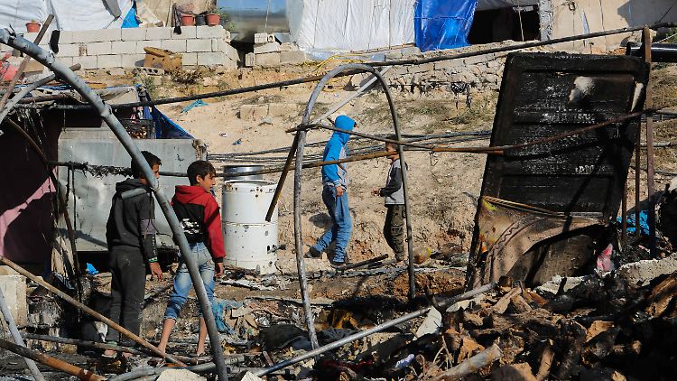 Ein zerstörtes Flüchtlingslager im Norden Syriens.