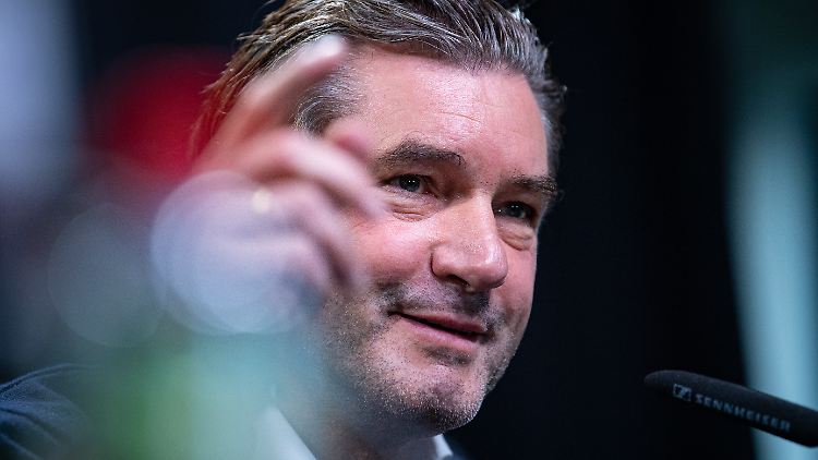 Sportdirektor Michael Zorc steckt hinter Dortmunds Transfer-Strategie.