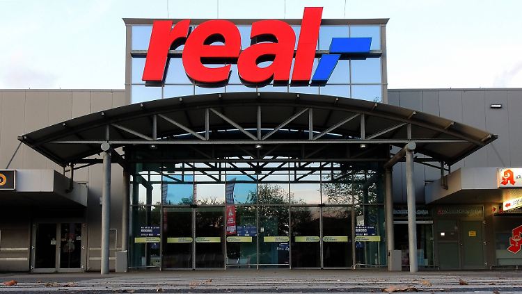 Die riesigen Real-Märkte zogen zuletzt immer weniger Kunden an. 