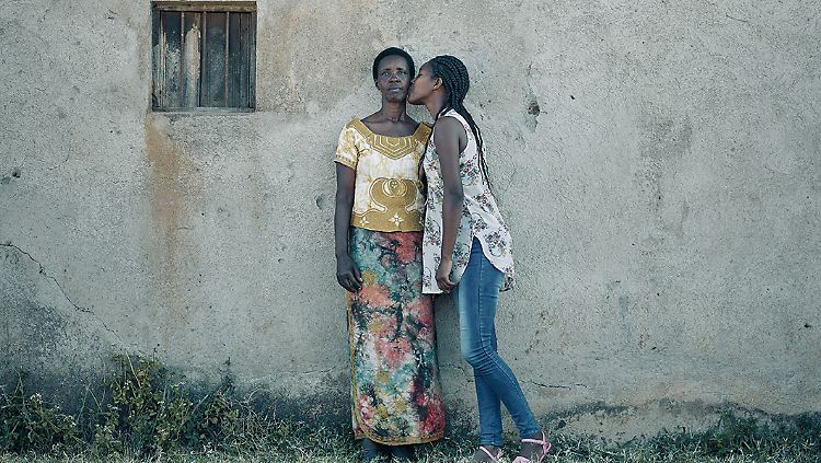 Eugenie M. mit ihrer Tochter Denise, Mugina, 2018