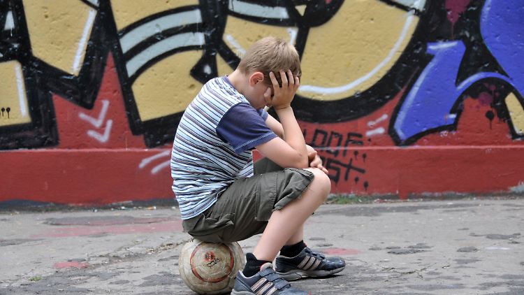 Kinder erleben vor allem im Vergleich mit anderen, was es heißt, arm zu sein.