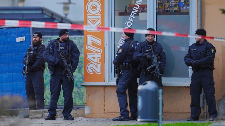Der Täter hatte in einer Shisha-Bar und vor einem Kiosk in der Hanauer Innenstadt neun Menschen erschossen. 