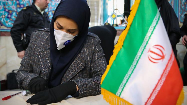 Am Freitag, dem muslimischen Feiertag, sind 58 Millionen Iraner zur Wahl aufgerufen. 