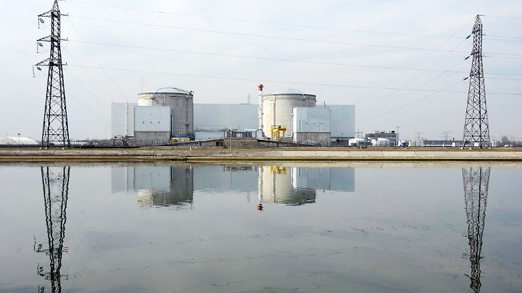 Das Atomkraftwerk Fessenheim liegt in einem Erdbebengebiet nahe der deutschen Grenze.