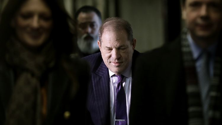 Harvey Weinstein wird von zahlreichen Frauen Vergewaltigung und sexuelle Belästigung vorgeworfen.