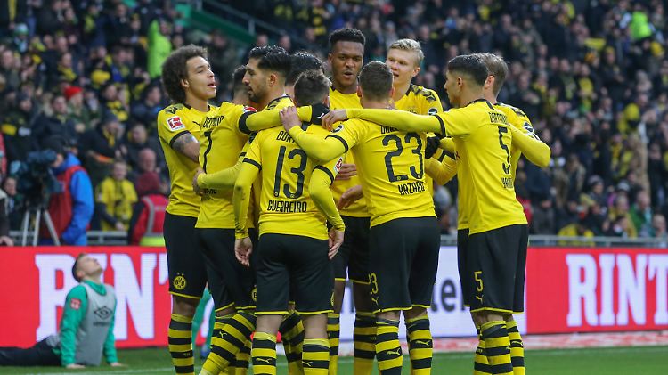 Jubel an der Weser: Die Dortmunder Borussen lassen beim SV Werder Bremen nichts anbrennen.