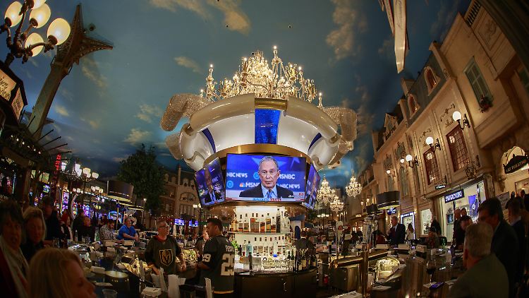 Bloomberg bei einer TV-Debatte der Demokraten am Mittwoch in Las Vegas.