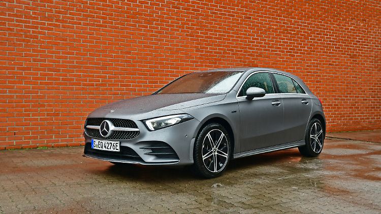 Äußerlich unterscheidet sich der A 250e - hier im AMG-Dress - in nichts von seinen Verbrennerkollegen. 