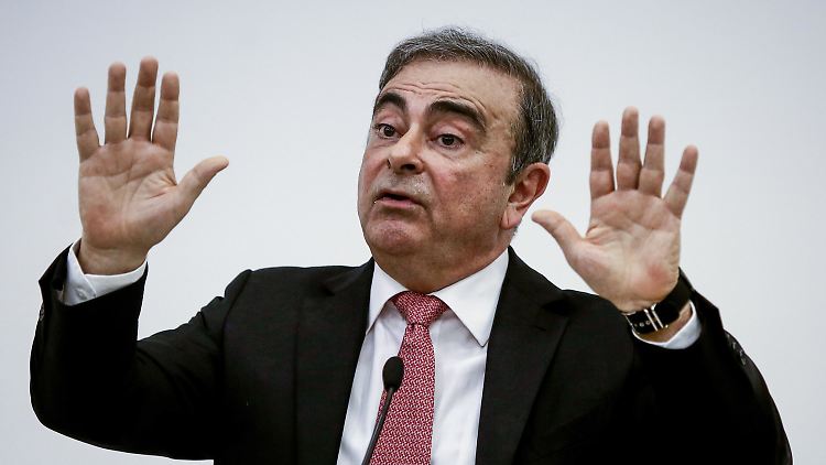 Ghosn sieht sich als Opfer eines Komplotts und will ebenfalls Geld erstreiten.