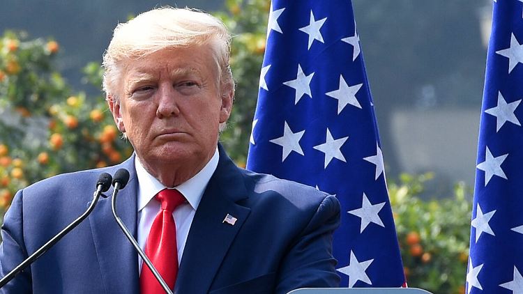 Trump verpackte seine Ankündigung in eine Drohung an die Taliban.
