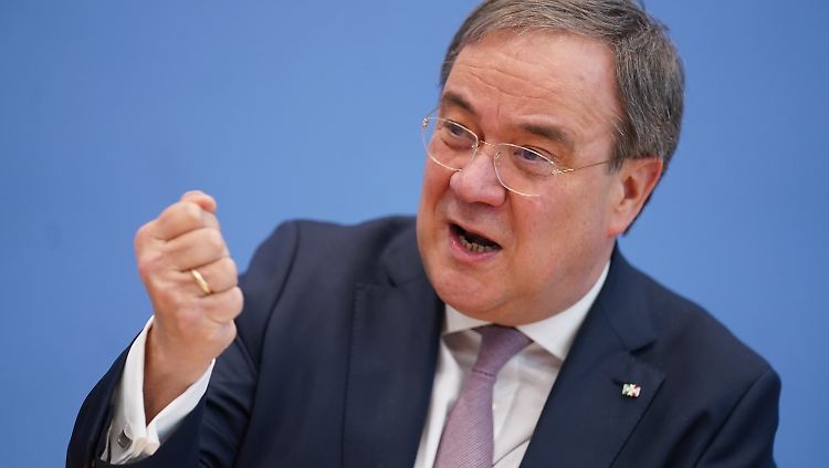 Laschet hat bereits gegen Merz gestichelt.