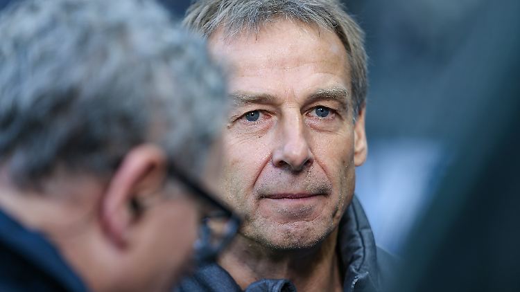 Dem Protokoll ist zu entnehmen, dass Jürgen Klinsmanns Entscheidung, Hertha zu verlassen, wohl doch nicht ganz abrupt kam.